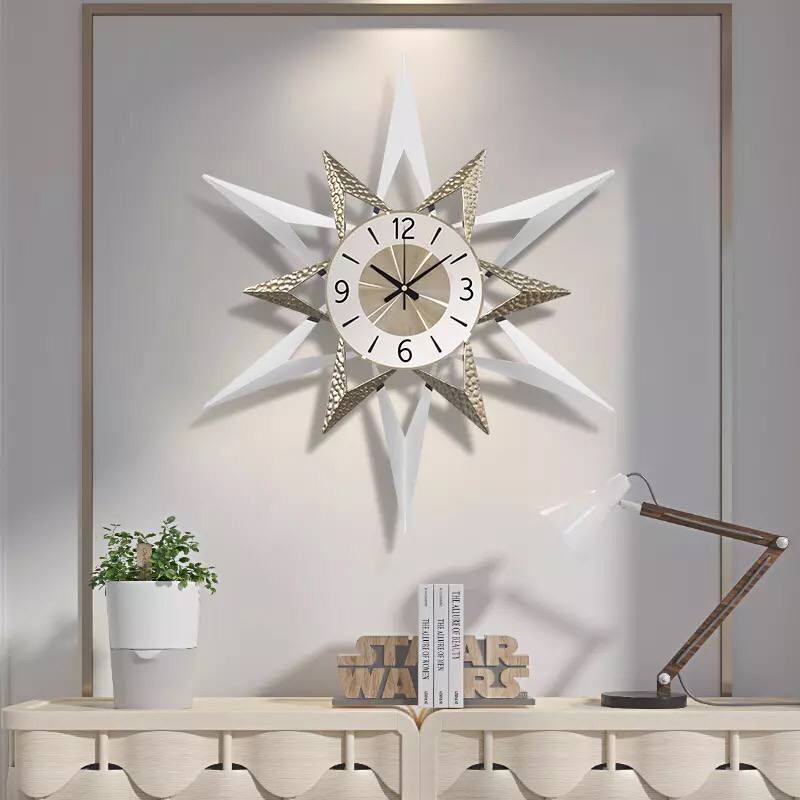 Elite Metal Art Wall Clock