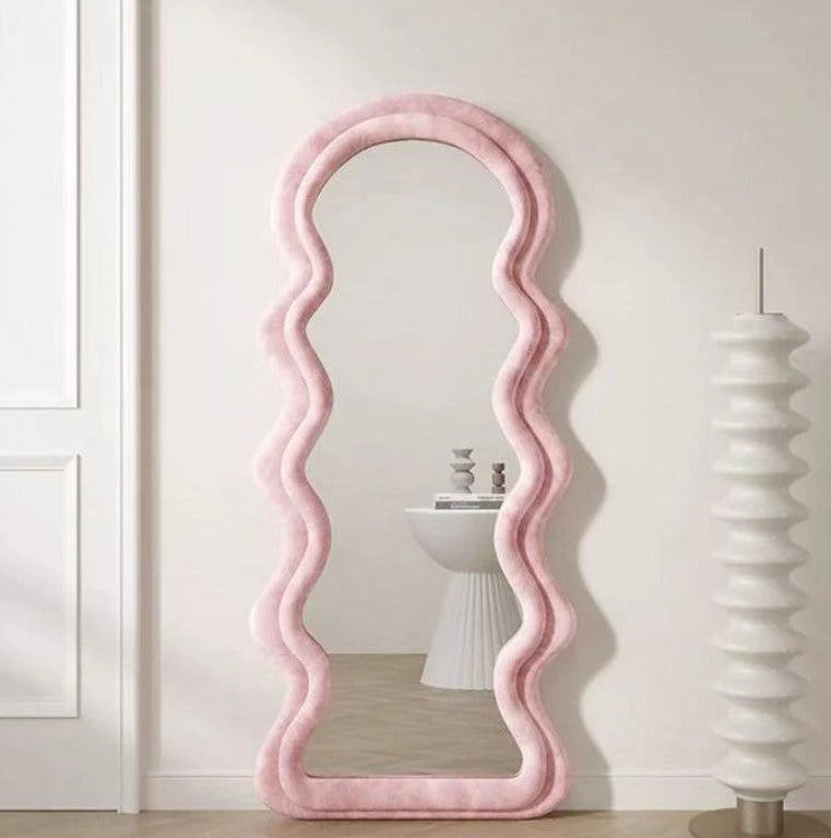 Wavy velvet mirror (pink)