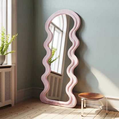 Wavy velvet mirror (pink)