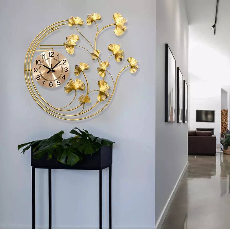 Custom Design Gold Leaf Metal Art Wall Clock