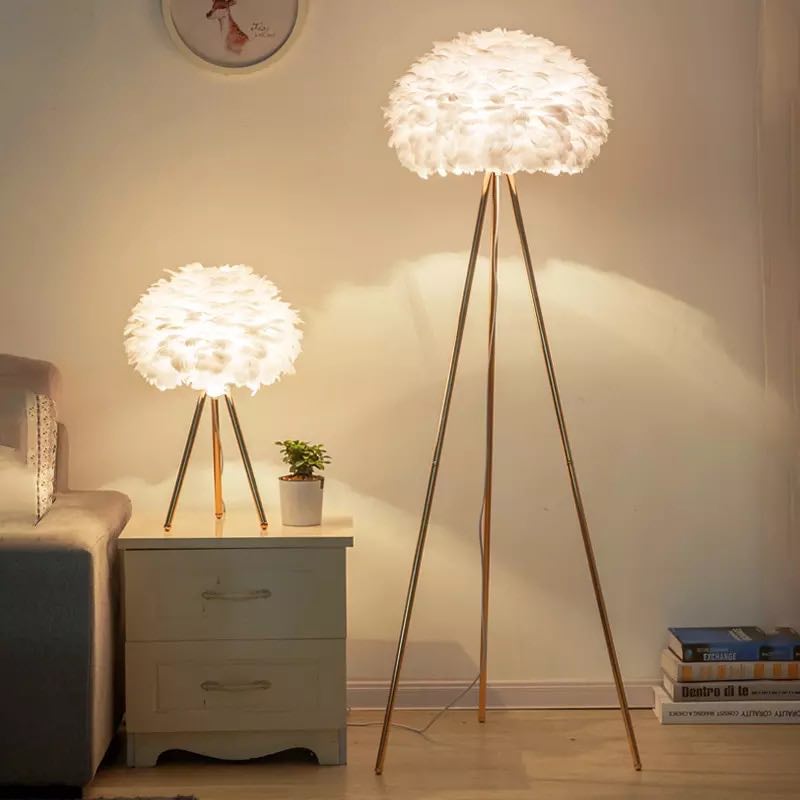 3 BASED FLOOR LAMP "FEATHER"