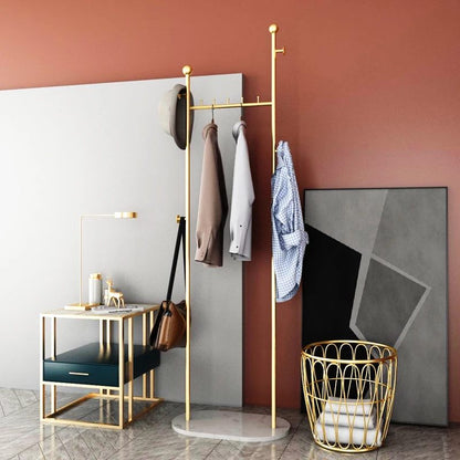 Clothes rack with basket and marble base (golden)