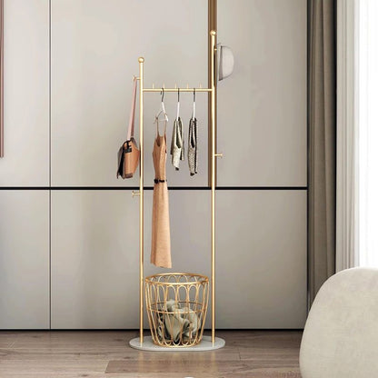 Clothes rack with basket and marble base (golden)