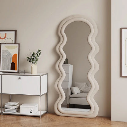 Wavy velvet mirror (Beige)