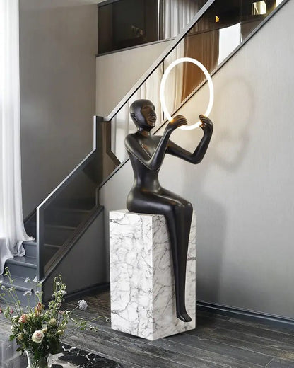 Pensive LADY floor lamp