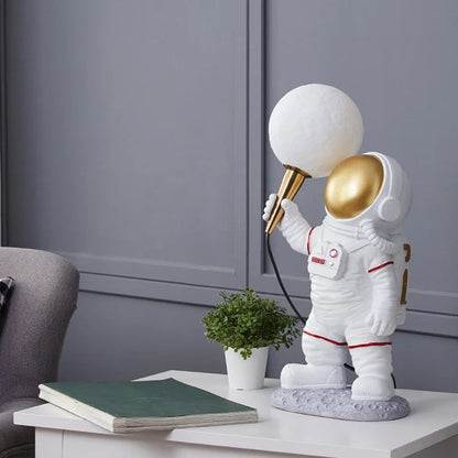 Space man table lamp